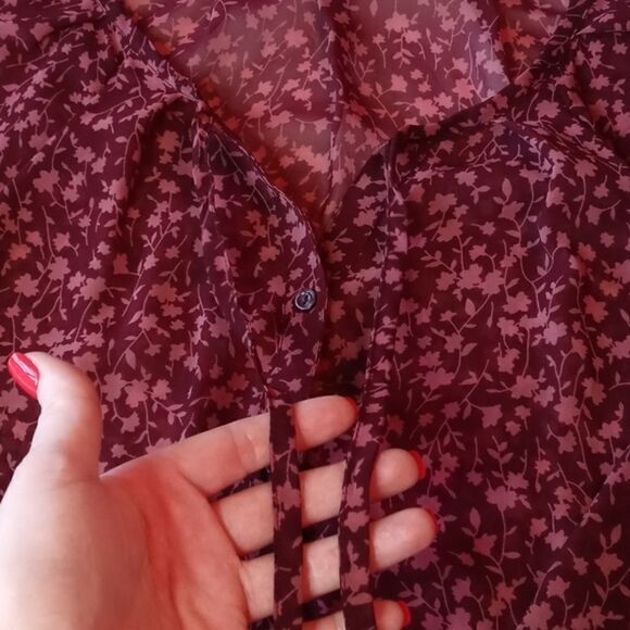 Old Navy Button Up Shirt - Picture 2 of 4